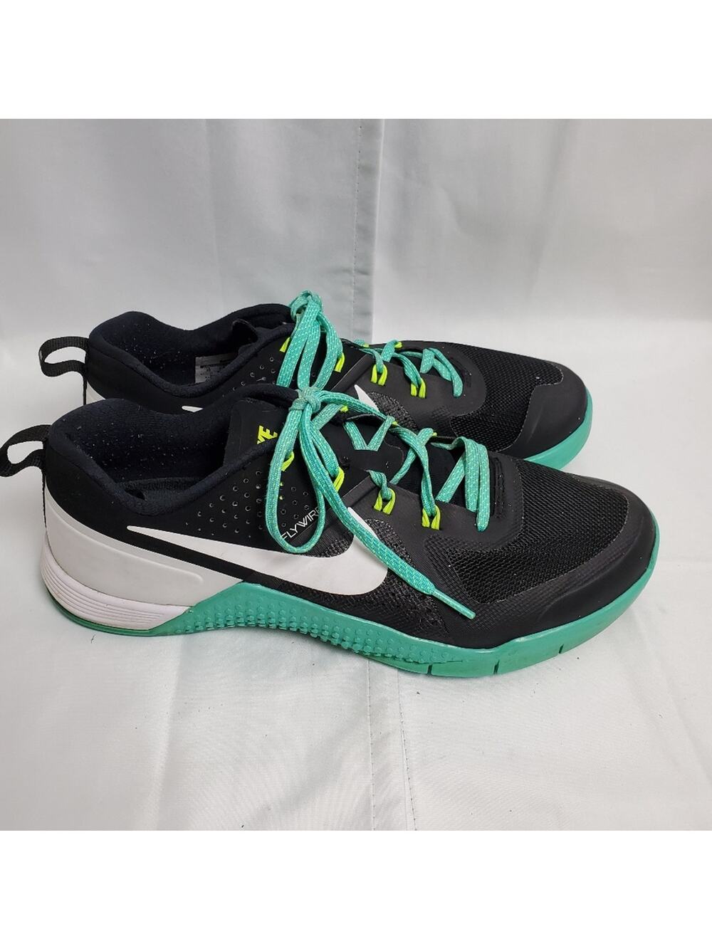 Nike Flywire Black Mint Sneakers SZ 10
